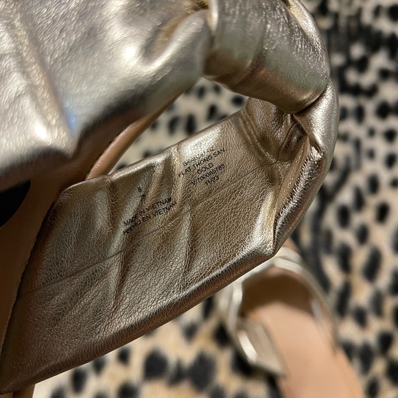 NWOT Old Navy Gold Sandals - Picture 4 of 5
